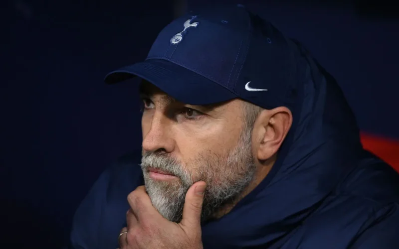 تيم شيروود يهاجم أداء تودور مع توتنهام بعد حصيلة صفر نقاط